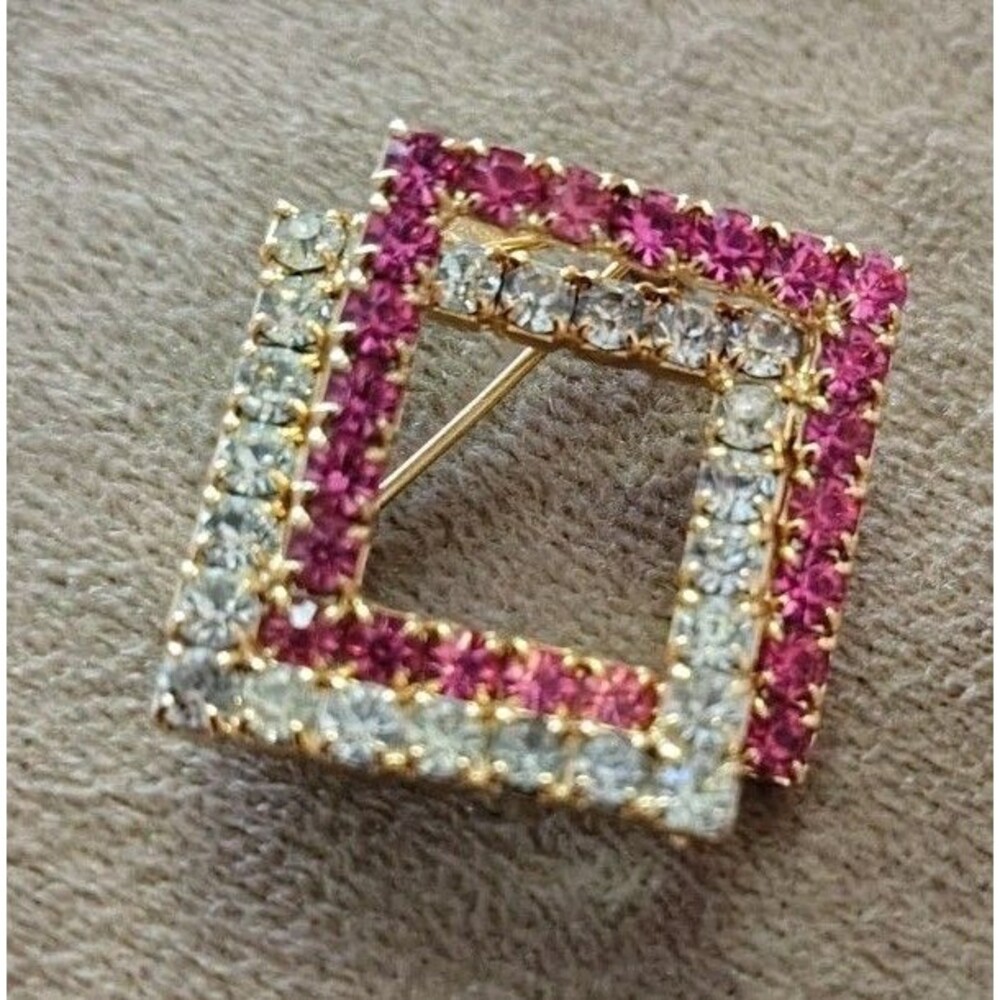 Vintage Interlocking Bright Pink/White Rhinestone Double Square Brooch Pin Gold